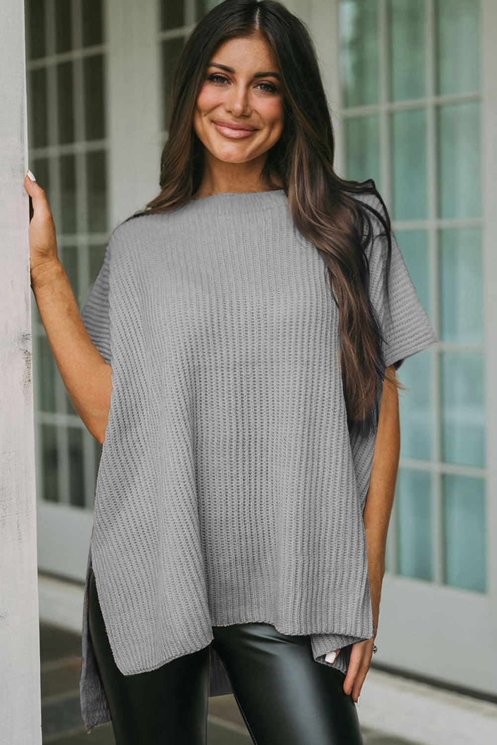 Top de punto de gran tamaño con mangas cortas estilo dolman y abertura lateral en color gris | S - XL | 3 COLORES