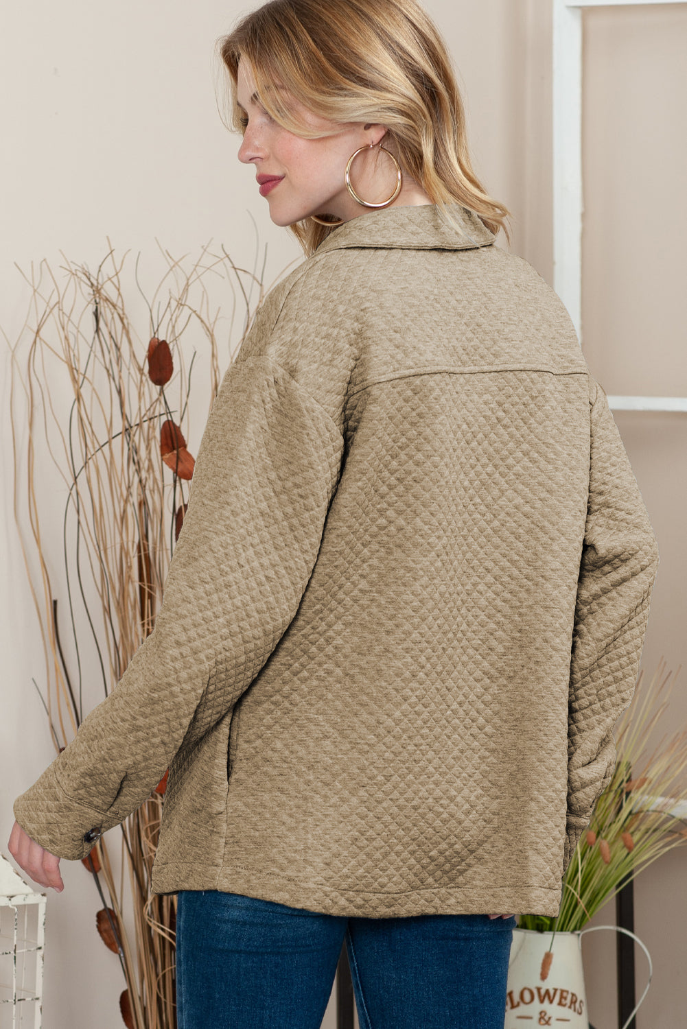 Chaqueta con botones y bolsillos con textura de celosía verde