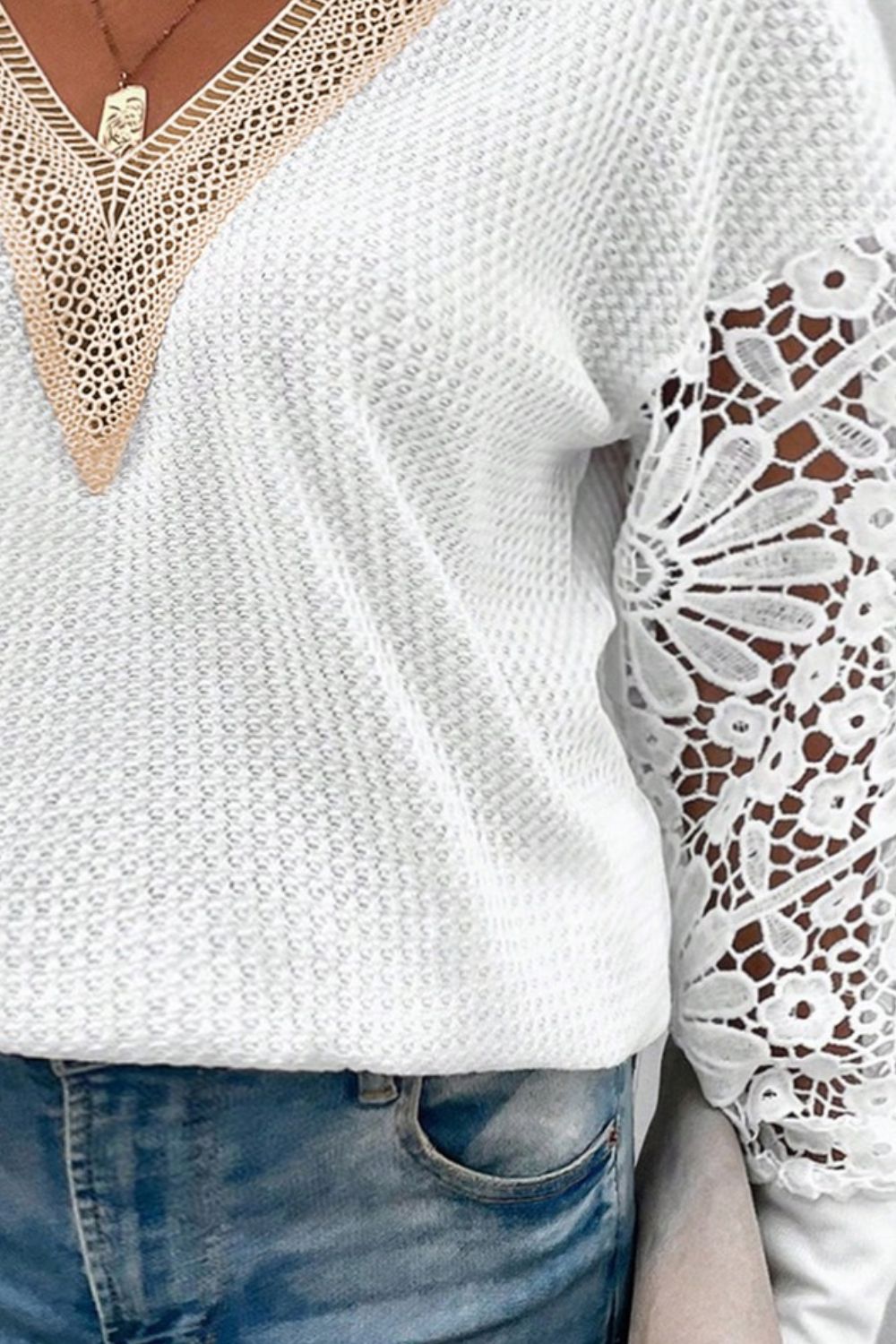 Blusa de crochet con escote en V y tejido gofre de talla grande