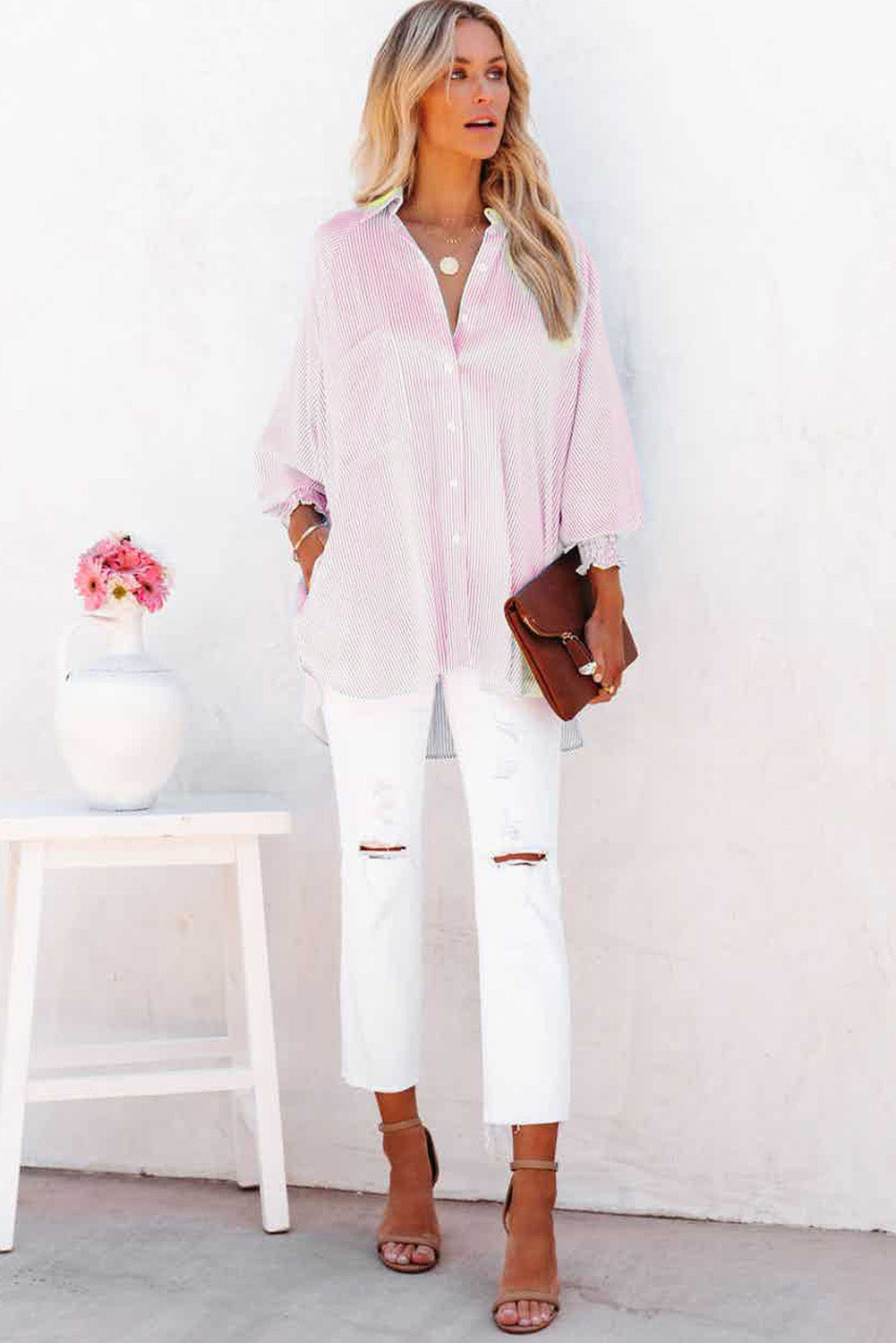 Camisa informal de rayas negras con puños fruncidos