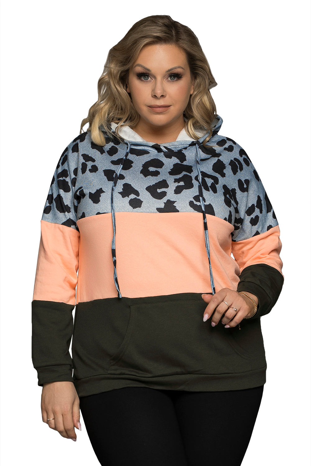 Sudadera con capucha y bolsillos en bloques de color con estampado de leopardo rosa en talla grande