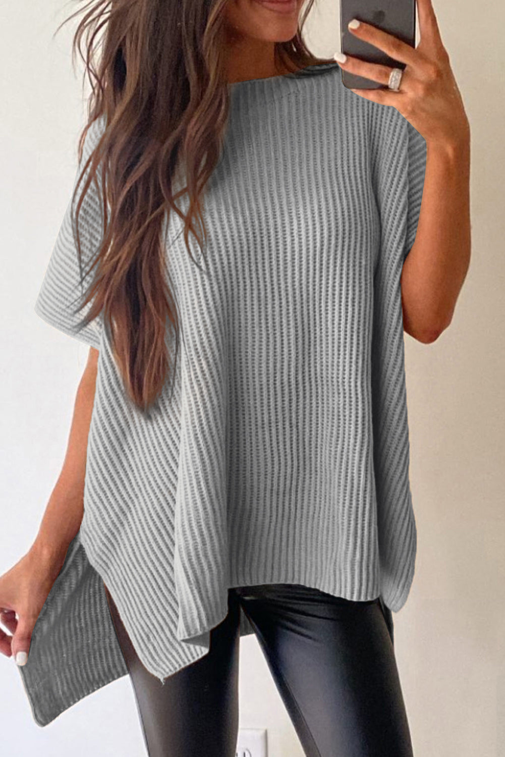 Top de punto de gran tamaño con mangas cortas estilo dolman y abertura lateral en color gris | S - XL | 3 COLORES