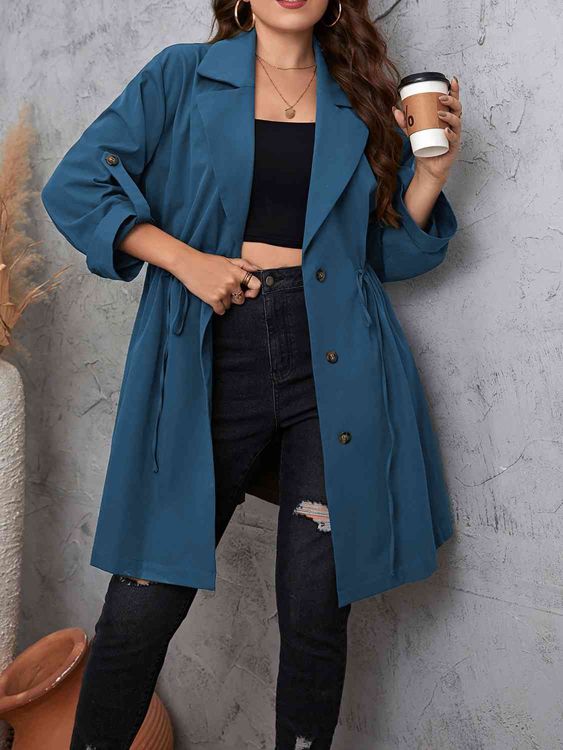 Gabardina con cuello de solapa y mangas enrollables con cordón ajustable en talla grande