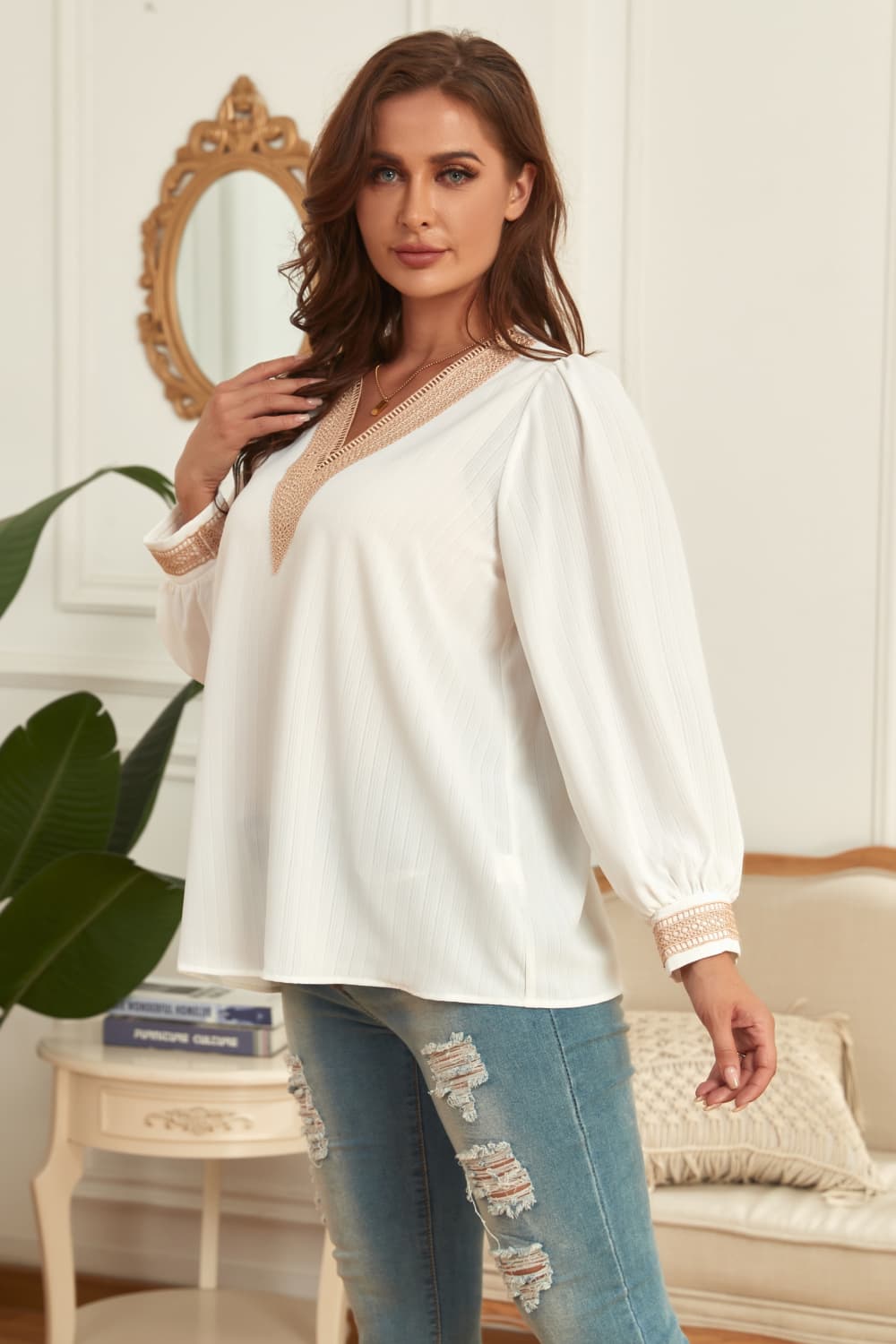 Blusa de manga abullonada con escote en V y talla grande de Melo Apparel