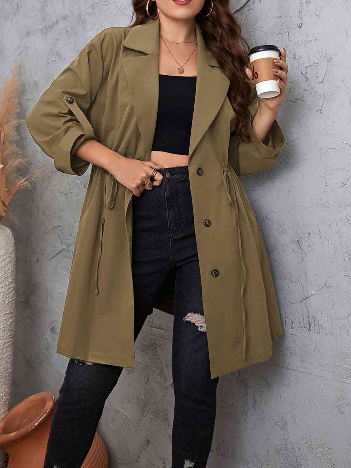 Gabardina con cuello de solapa y mangas enrollables con cordón ajustable en talla grande