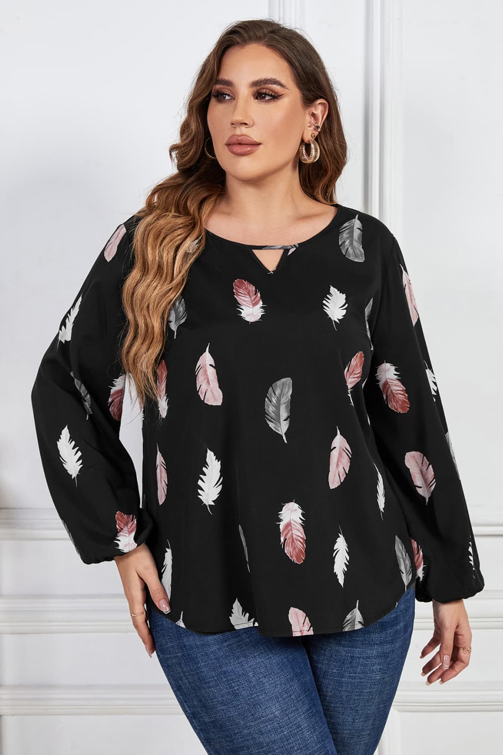 Blusa con escote redondo, manga larga y aberturas, estampada, talla grande de Melo Apparel